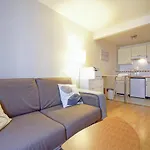 Beautiful Bright Studio Close To Monceau Park